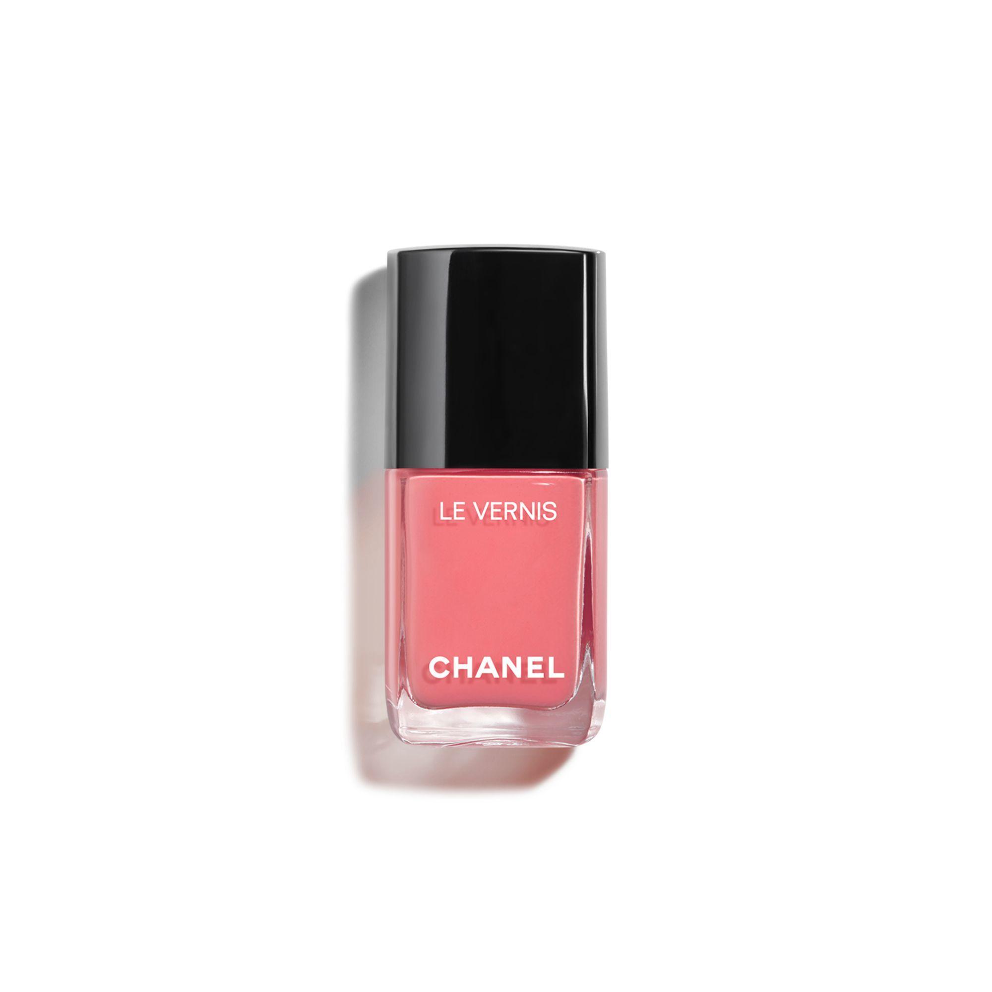 LE VERNIS
