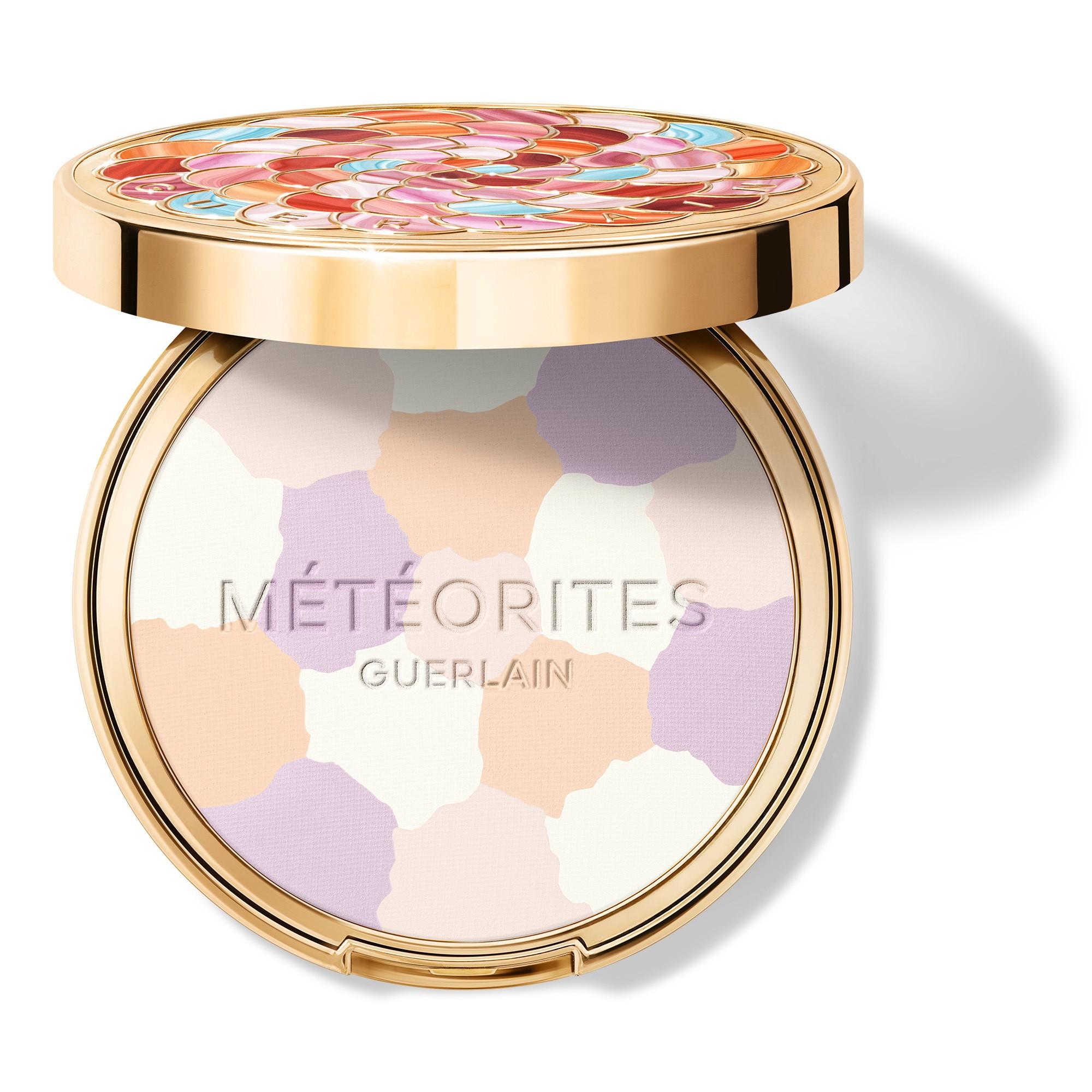 MÉTÉORITES COMPACT
POUDRE COMPACTE MATIFIANTE ET FIXANTE