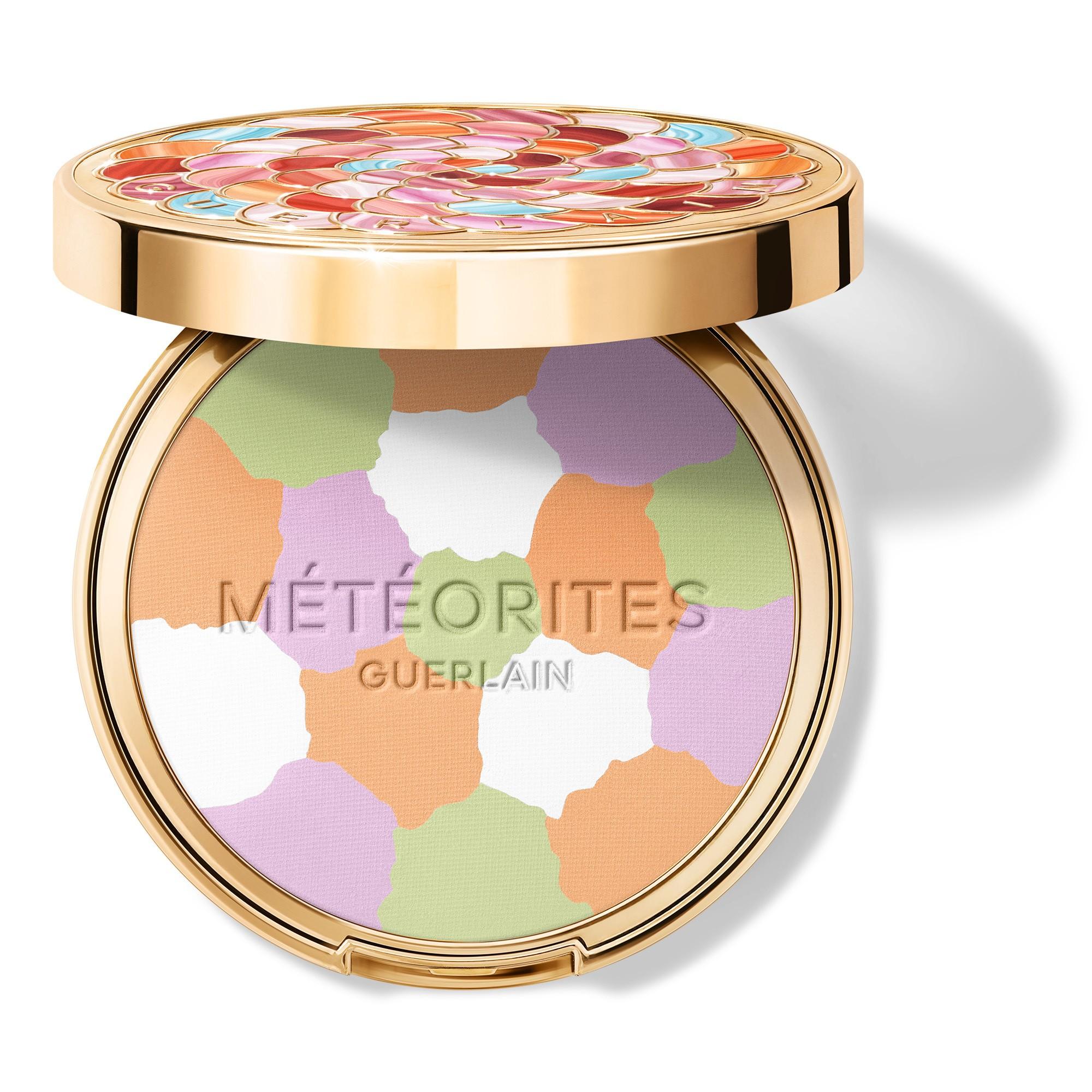 MÉTÉORITES COMPACT
POUDRE COMPACTE MATIFIANTE ET FIXANTE